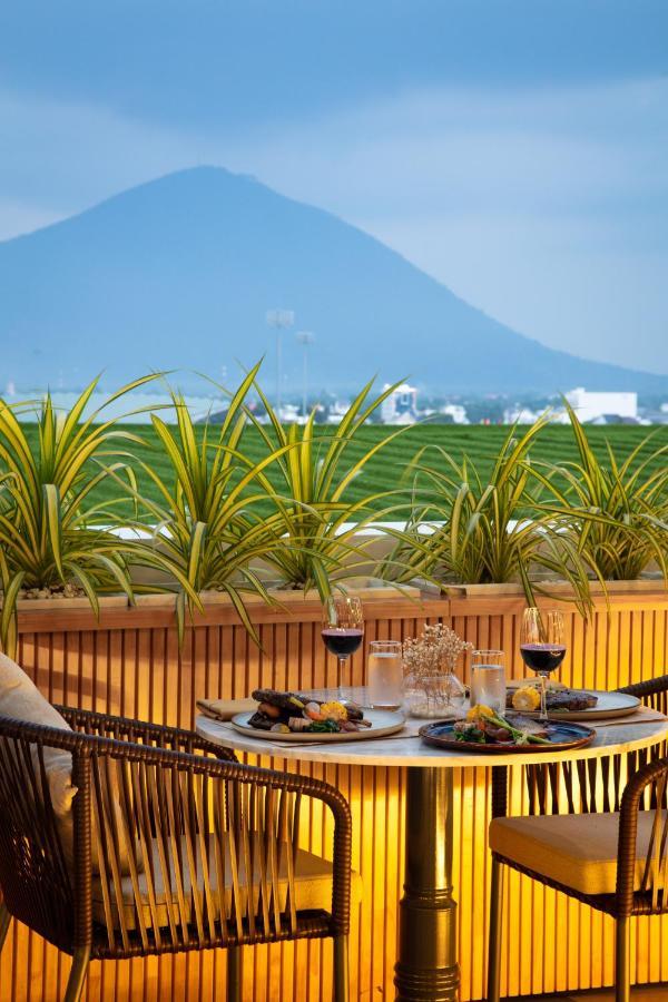 Melia Vinpearl Tay Ninh Hotel Exterior photo